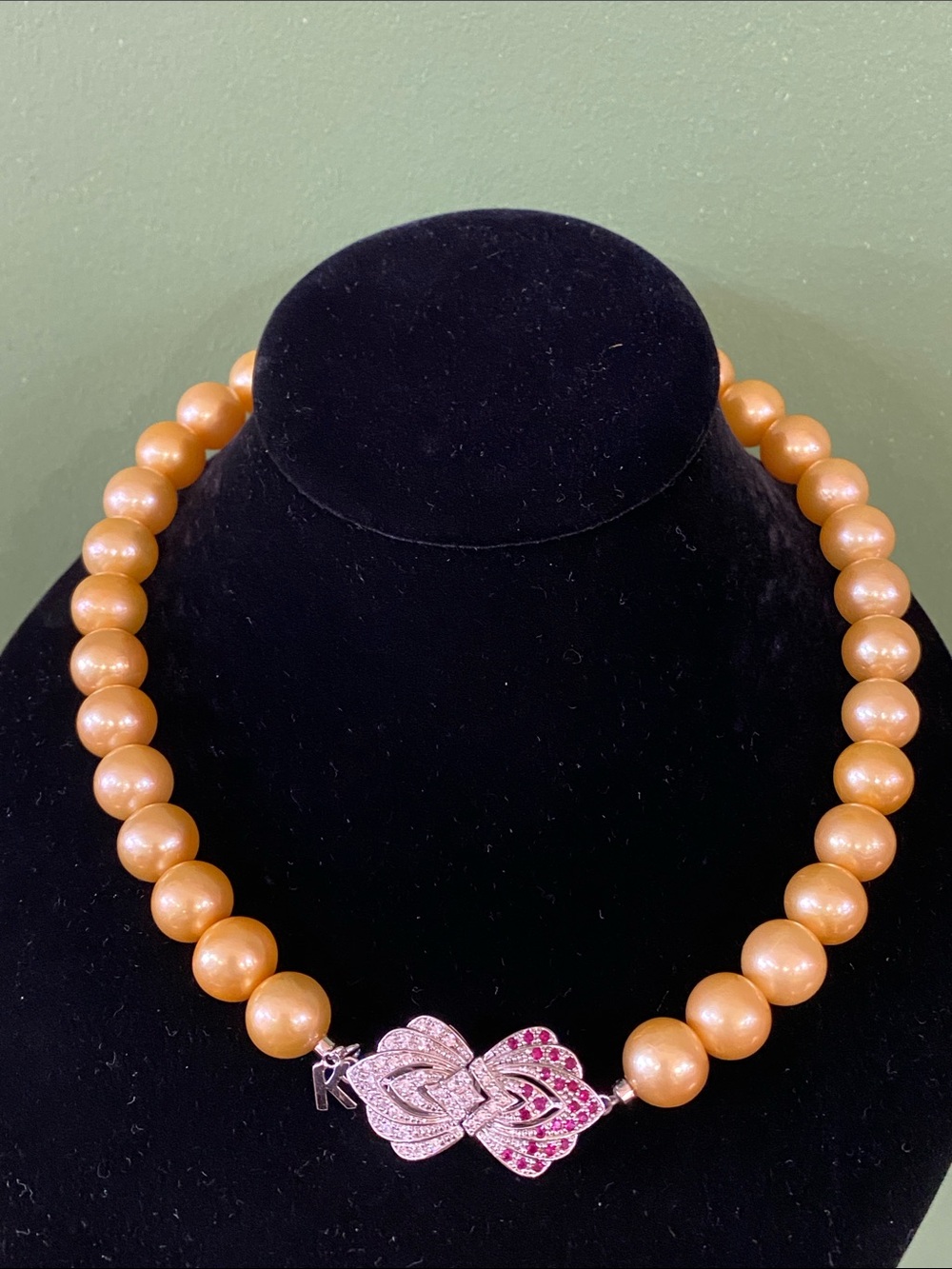 Kobe fresh water Pearls Las Vegas Elegant Golden Pearl Necklace Crystal Clasp